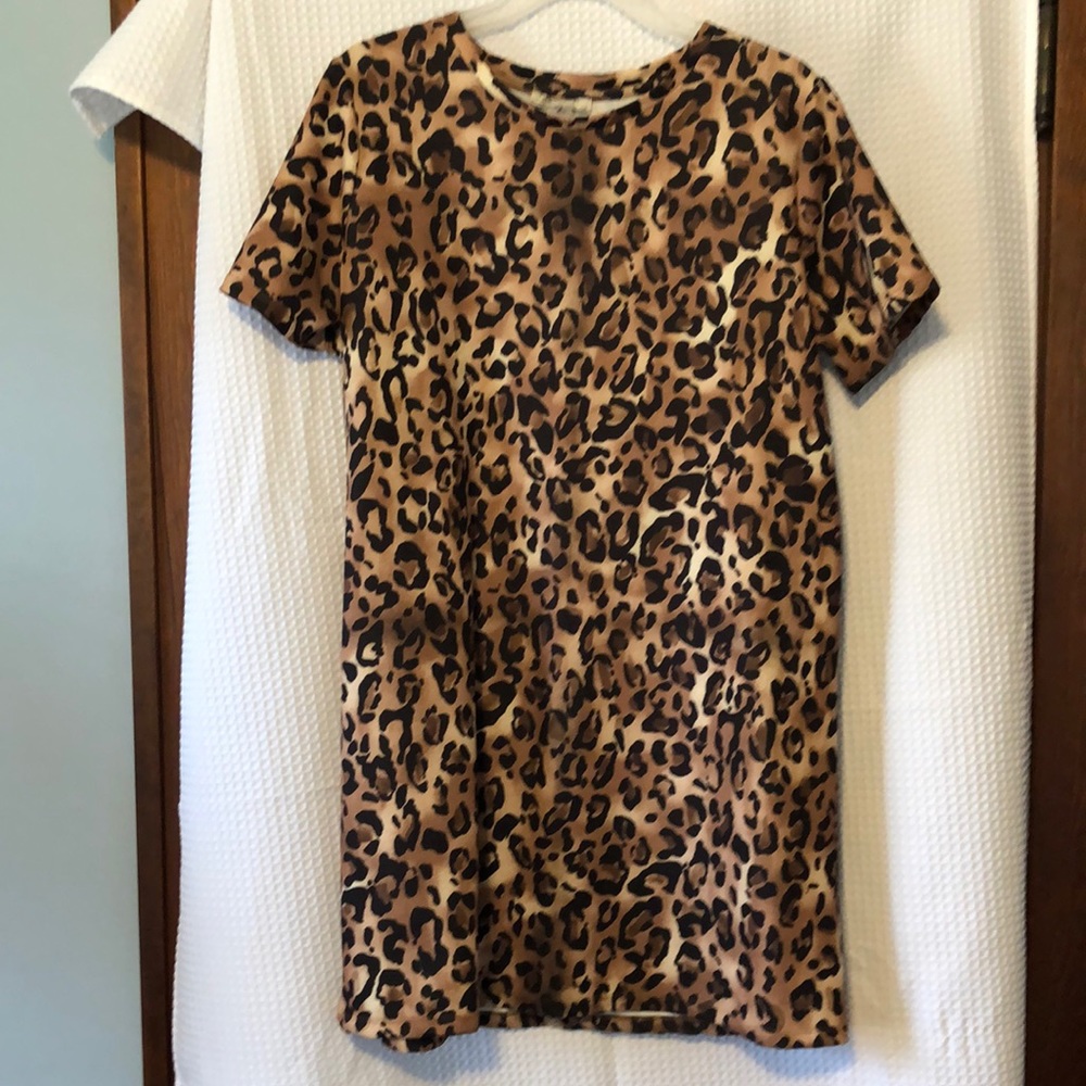 Short Sleeve Cheetah Print Dress